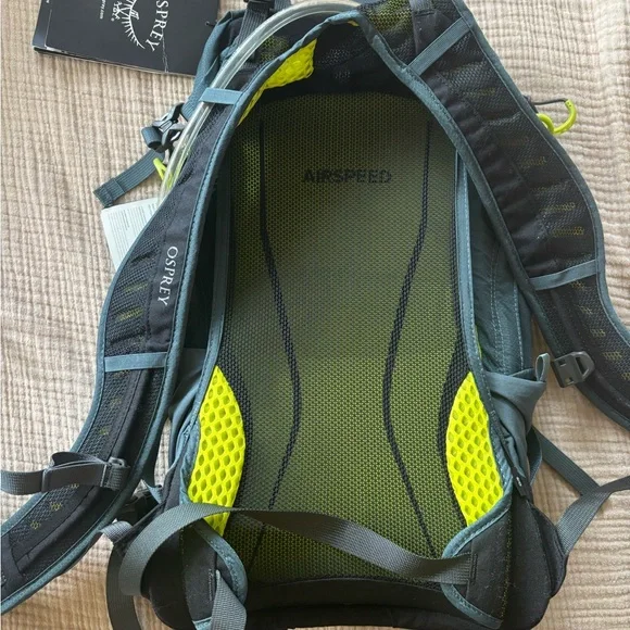 Osprey Syncro 12 Gray Blue Backpack - Picture 2 of 6